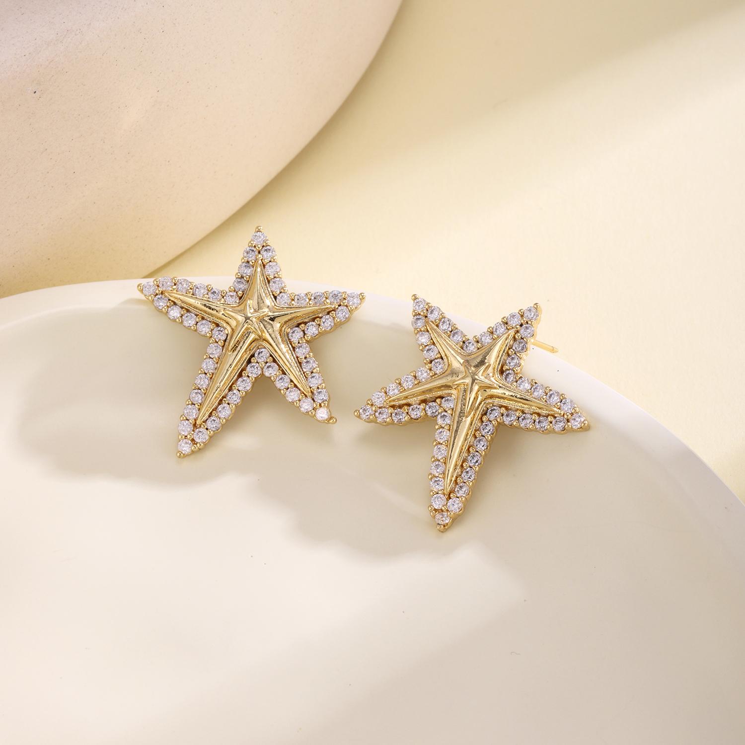 Nidin New Fashion Starfish Stud Earrings For Women Sparkling Cubic Zirconia Summer Beach Nautical Sea Star Ear Jewelry Gifts золотий
Nidin New Fashion Starfish Stud Earrings For Women Sparkling Cubic Zirconia Summer Beach Nautical Sea Star Ear Jewelry Gifts золотий