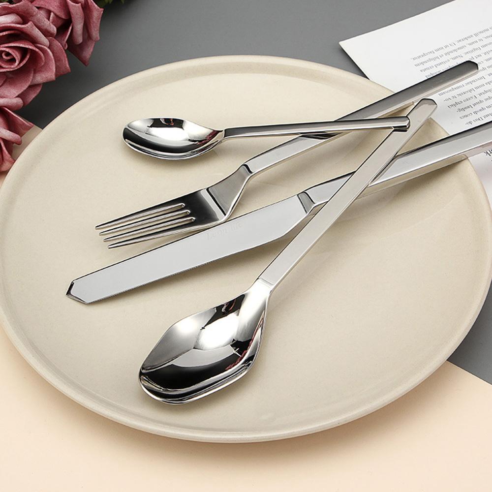 4pcs Tableware INS Style Dessert Knife Fork and Spoon Lyon Arthur Golden Nordic Style Home Knife and Fork Set Dessert Tableware срібний
4pcs Tableware INS Style Dessert Knife Fork and Spoon Lyon Arthur Golden Nordic Style Home Knife and Fork Set Dessert Tableware срібний