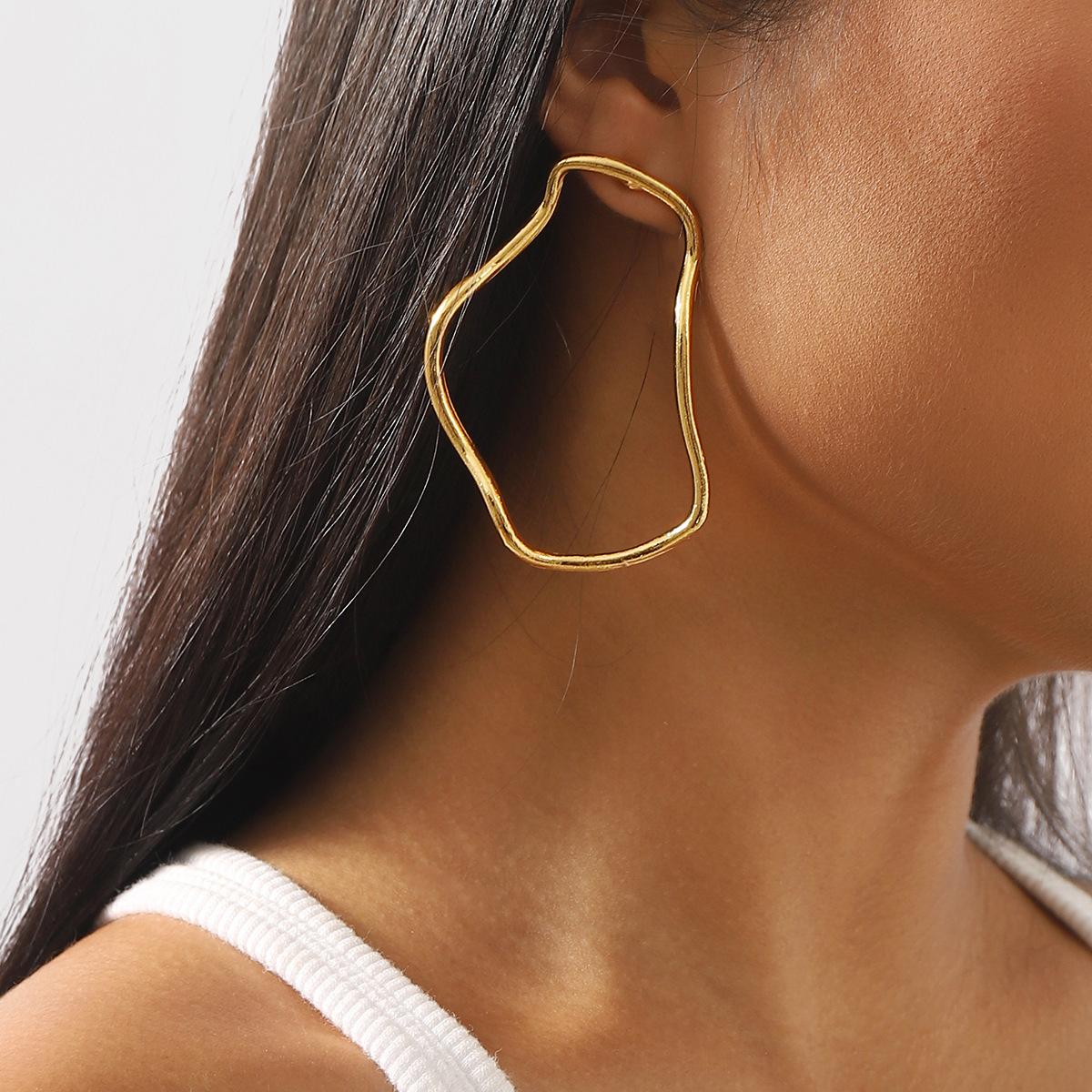 Individually Exaggerated Alloy Circle Earrings, Retro Cool Style, Geometric Irregularity, Fashionable Earrings
Individually Exaggerated Alloy Circle Earrings, Retro Cool Style, Geometric Irregularity, Fashionable Earrings