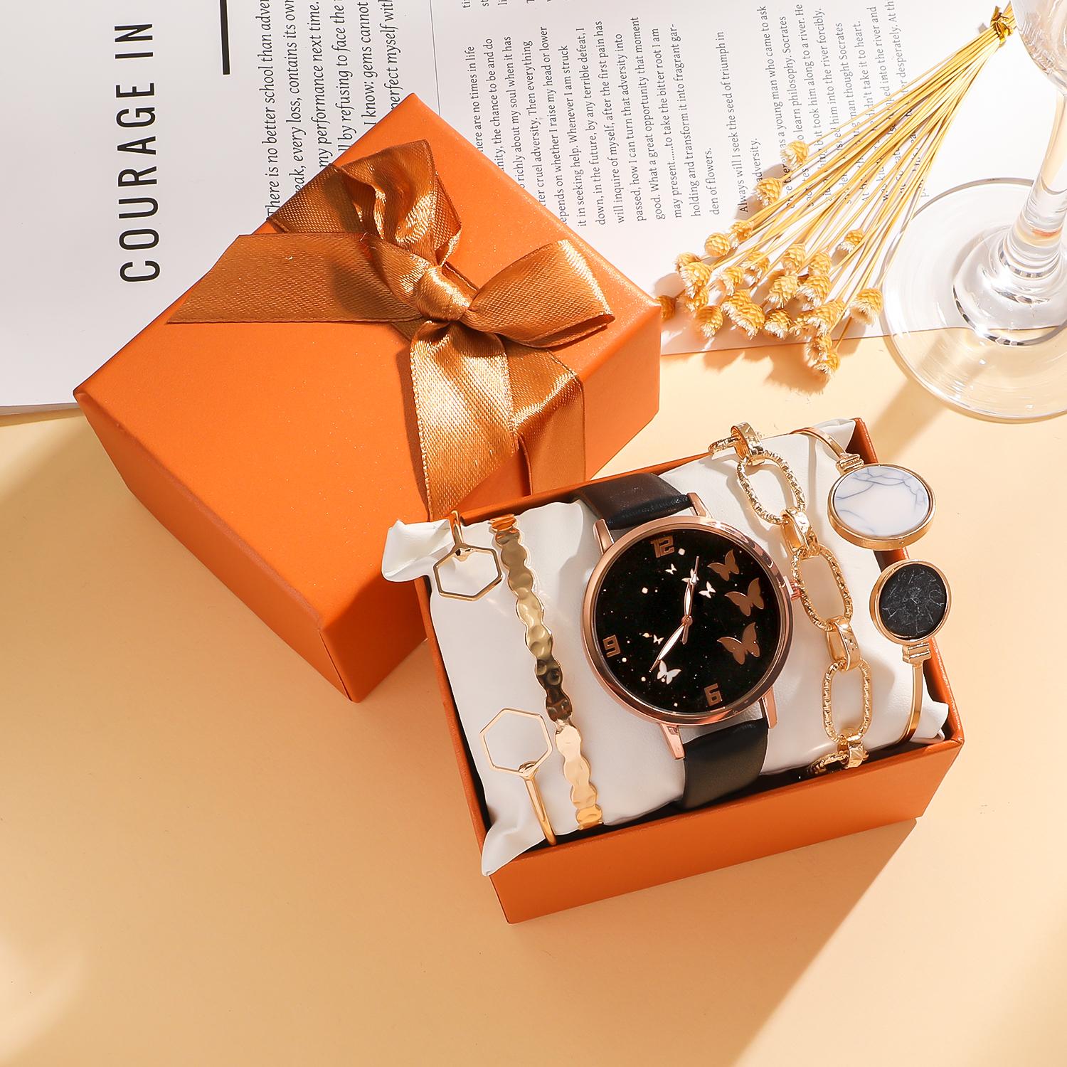 Модные женские нишевые часы с бабочкой высокой ценности без подарочной коробки + набор из пяти браслетов из перламутра чёрный
Модные женские нишевые часы с бабочкой высокой ценности без подарочной коробки + набор из пяти браслетов из перламутра чёрный