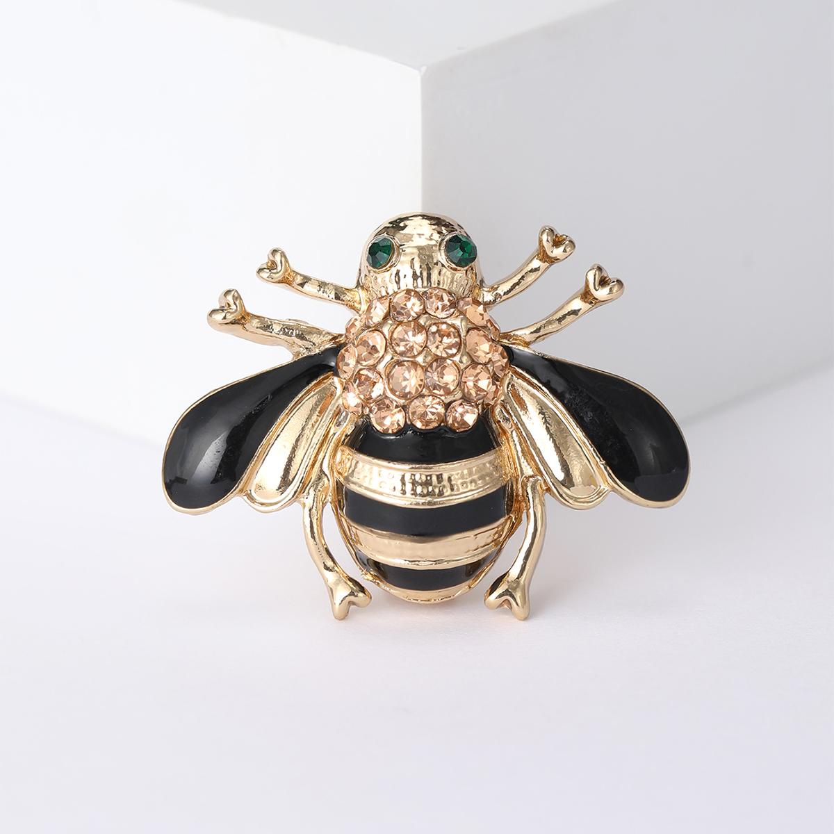 Fashion Enamel Bee Brooches for Women Rhinestone Insect Pins Event Party Funny Gifts Backpack Decoration Clothes Accessories
Fashion Enamel Bee Brooches for Women Rhinestone Insect Pins Event Party Funny Gifts Backpack Decoration Clothes Accessories