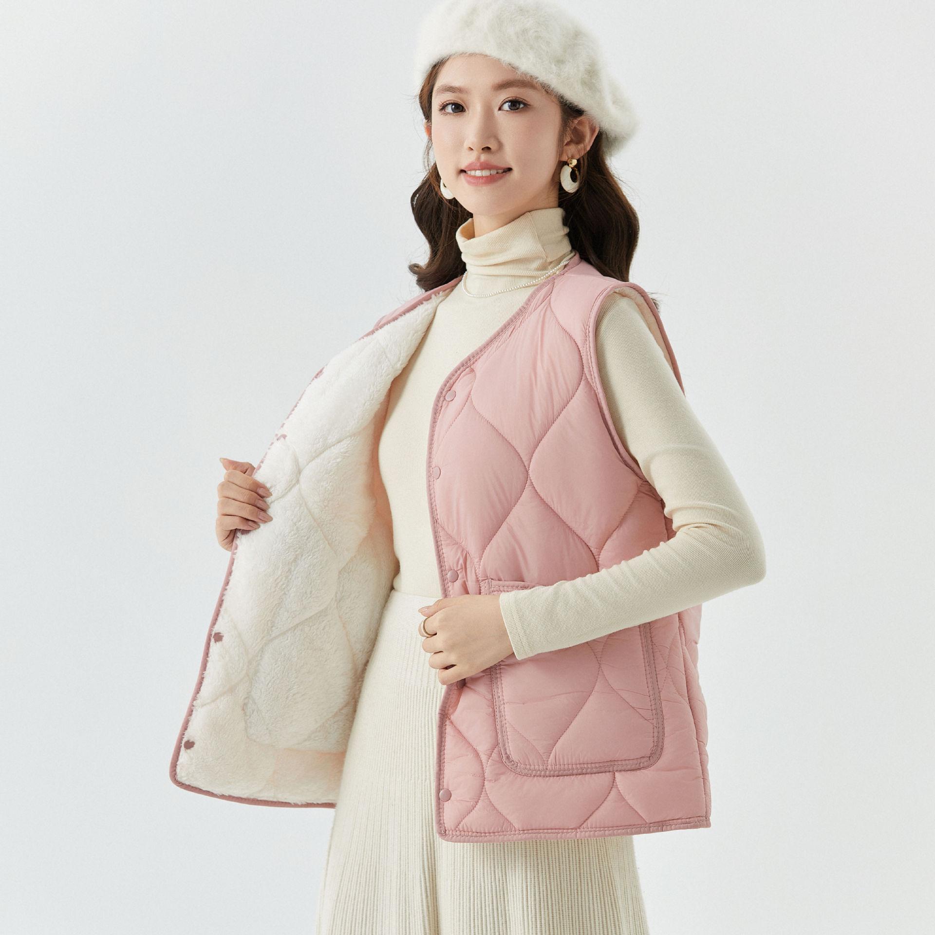 Женский жилет из овечьей шерсти на пуговицах, повседневный, хлопковый, для ношения под верхней одеждой, утепленный, с утолщением и вельветом XS розовый
Женский жилет из овечьей шерсти на пуговицах, повседневный, хлопковый, для ношения под верхней одеждой, утепленный, с утолщением и вельветом XS розовый