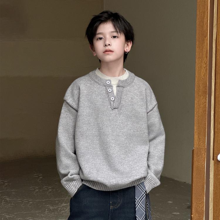 2025 Autumn/Winter Boys Trendy Double Collar Button Sweater - Solid Color, Korean Style for Older Children 130 cm серый
2025 Autumn/Winter Boys Trendy Double Collar Button Sweater - Solid Color, Korean Style for Older Children 130 cm серый