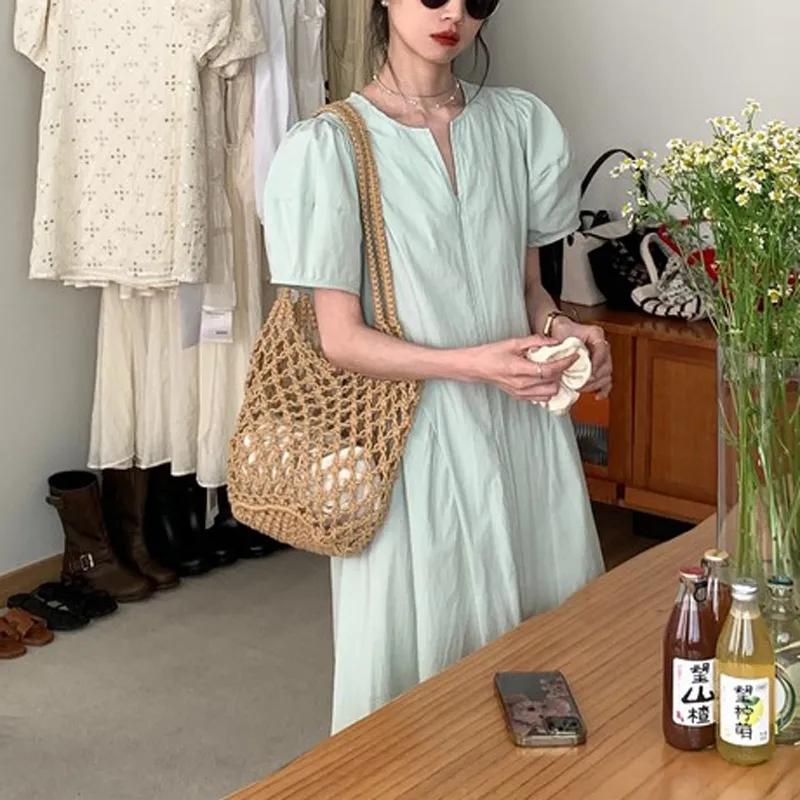 Women s Minimalist Mint Green Puff Sleeve Split Neck Midi Dress S зелёный
Women s Minimalist Mint Green Puff Sleeve Split Neck Midi Dress S зелёный