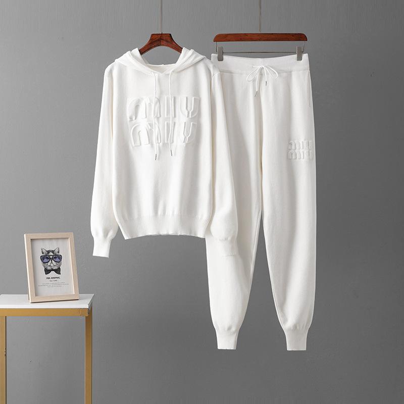 Вязаный свитер с капюшоном и буквами на осень и зиму, повседневные брюки длиной до щиколотки, комплект из двух предметов, женские брюки, комплекты одежды One Size белый
Вязаный свитер с капюшоном и буквами на осень и зиму, повседневные брюки длиной до щиколотки, комплект из двух предметов, женские брюки, комплекты одежды One Size белый