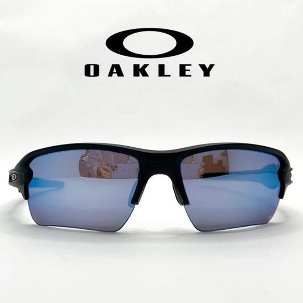 Flak 2.0 XXL 0OO9488-0563 FLAK 2.0 XXL (9488-05) Prism Deep Water Polarized Sports Goggles doesn t exist
Flak 2.0 XXL 0OO9488-0563 FLAK 2.0 XXL (9488-05) Prism Deep Water Polarized Sports Goggles doesn t exist