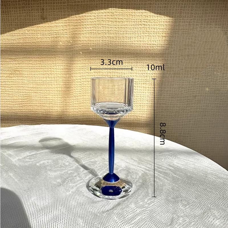 High-footed White Wine Glass Transparent Glass Cup Colorful Crystal Wine Divider Household Wine Utensils Clean Cups синій
High-footed White Wine Glass Transparent Glass Cup Colorful Crystal Wine Divider Household Wine Utensils Clean Cups синій