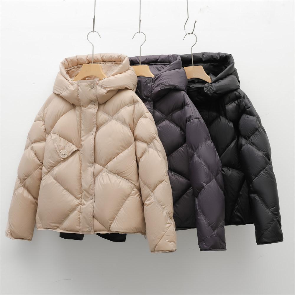 FASHION New Bitter Winter 90 Fleece New National Standard Жіночий простий пуховик із капюшоном у формі ромба Жіноча куртка Одяг M
FASHION New Bitter Winter 90 Fleece New National Standard Жіночий простий пуховик із капюшоном у формі ромба Жіноча куртка Одяг M