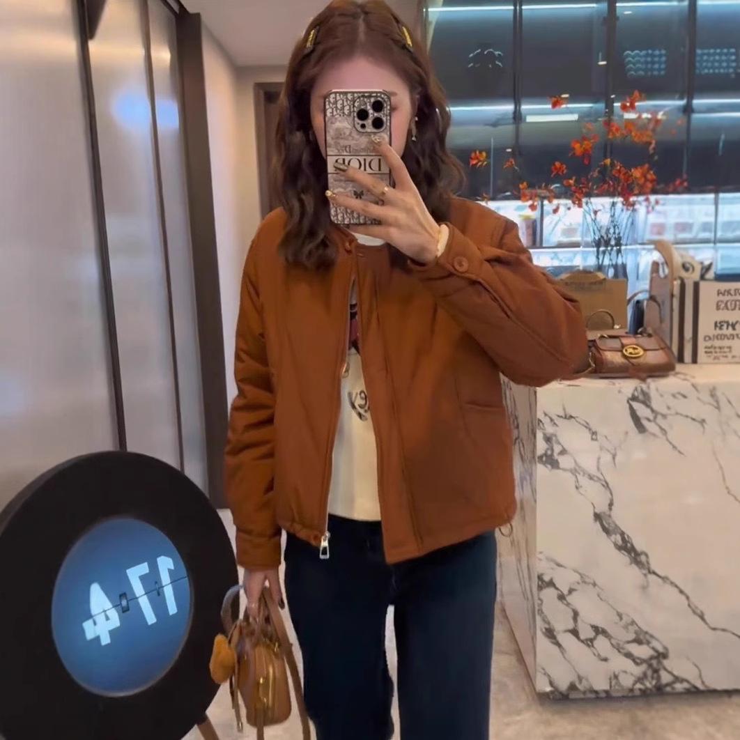 Korean-Style Petite Cotton-Padded Women s Coat - 2024 Autumn/Winter Collection: Loose, High-End, Versatile Jacket Double Extra Large
Korean-Style Petite Cotton-Padded Women s Coat - 2024 Autumn/Winter Collection: Loose, High-End, Versatile Jacket Double Extra Large
