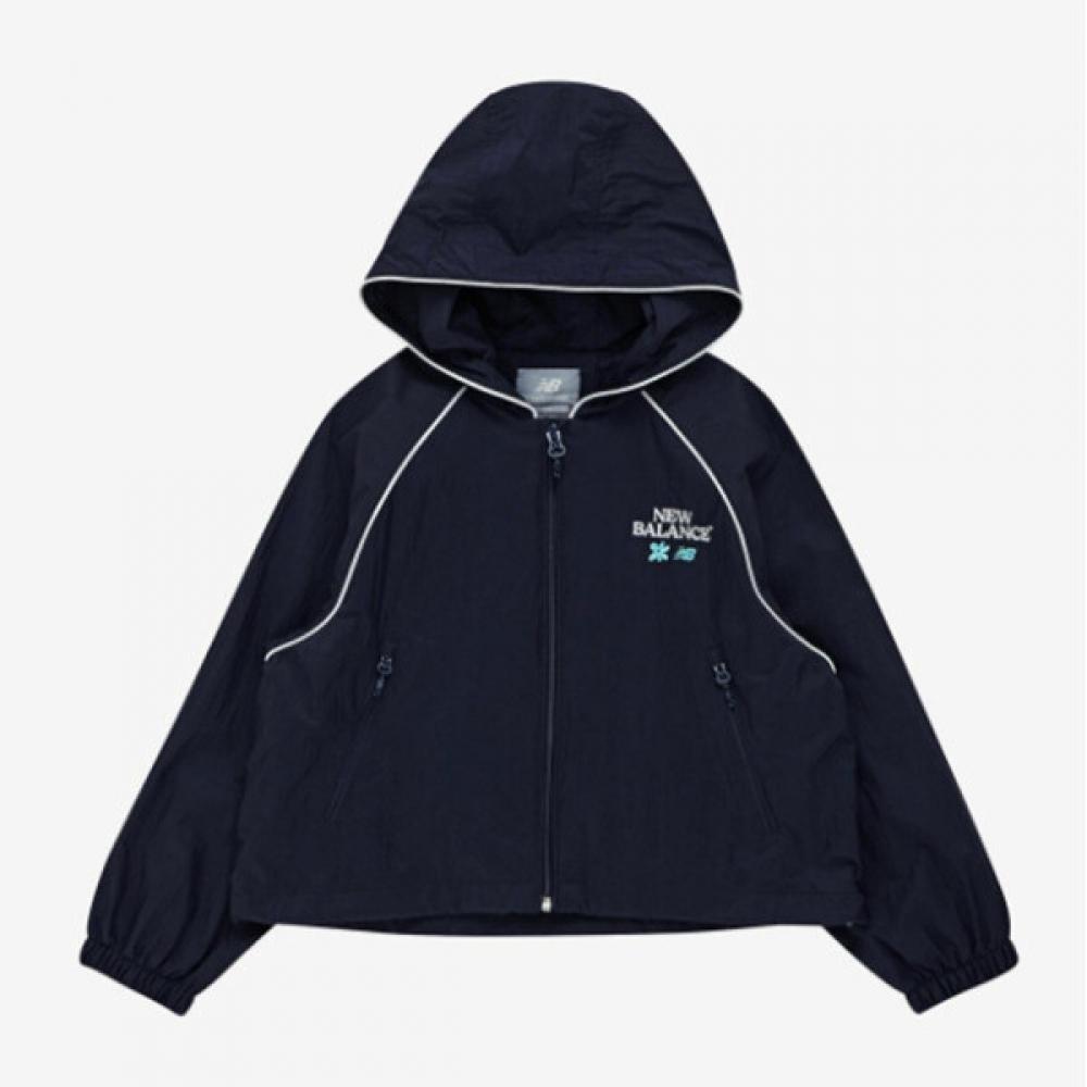 New Balance Kids Point Crop Windbreaker Top B1 Nk9af1803g 59 88 2.NK9AF1803G 88/150
New Balance Kids Point Crop Windbreaker Top B1 Nk9af1803g 59 88 2.NK9AF1803G 88/150