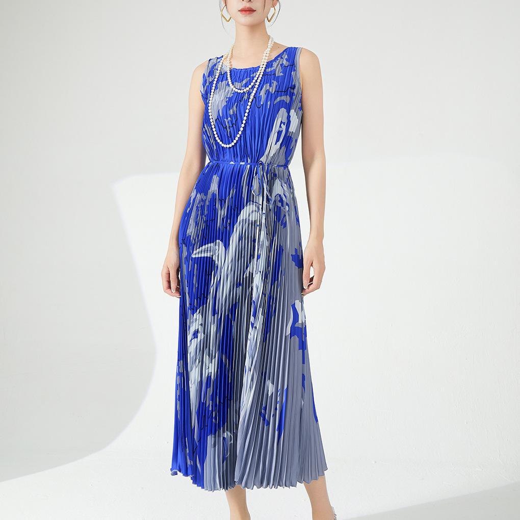 Luxury Summer Spaghetti Strap Long Dress: Hand-Pleated & Non-Ironing One Size розы красного
Luxury Summer Spaghetti Strap Long Dress: Hand-Pleated & Non-Ironing One Size розы красного