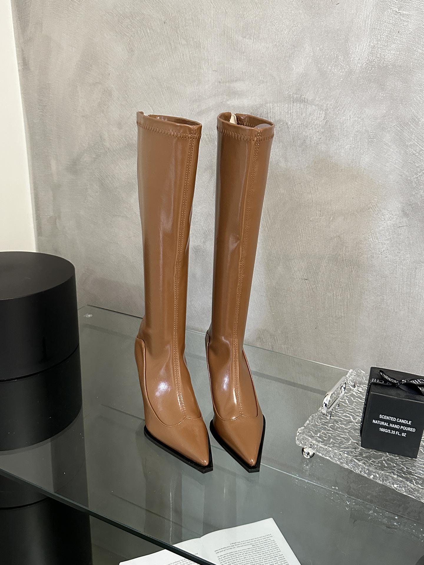In the autumn and winter of 2025, the new retro European and American candy-colored super-long boots are elastic suede pointed and skinny women s bo 39 коричневый
In the autumn and winter of 2025, the new retro European and American candy-colored super-long boots are elastic suede pointed and skinny women s bo 39 коричневый