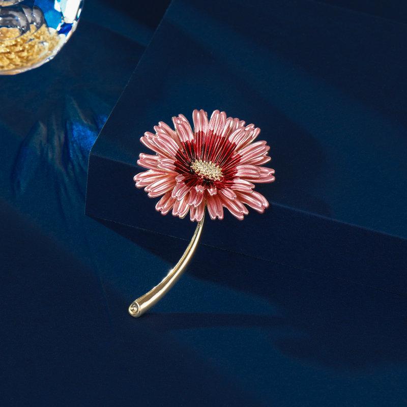 Women Men Fashion Classic Daisy Enamel Badges Brooch Elegant Driping Oil Personal Flower Pin Corsages Accessories For Lady
Women Men Fashion Classic Daisy Enamel Badges Brooch Elegant Driping Oil Personal Flower Pin Corsages Accessories For Lady