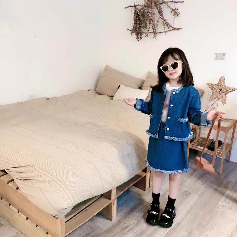 Юбка, костюм для девочек, комплект из двух предметов, осенний детский костюм, удобная темпераментная джинсовая куртка с кисточками
Юбка, костюм для девочек, комплект из двух предметов, осенний детский костюм, удобная темпераментная джинсовая куртка с кисточками