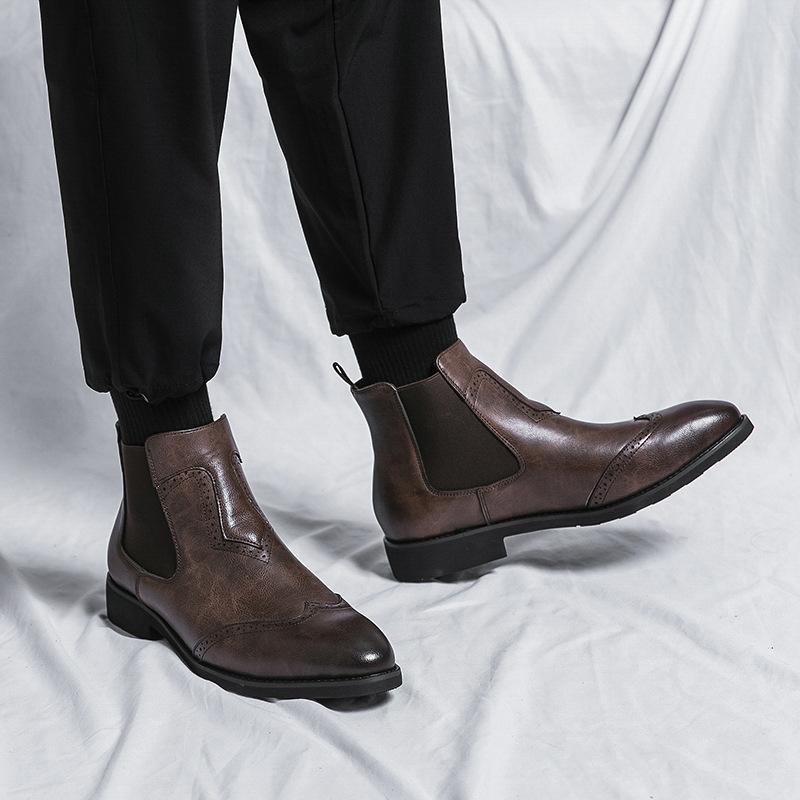 New high-top business casual short boots British style retro pointed leather shoes inner height-increasing Martin boots 46
New high-top business casual short boots British style retro pointed leather shoes inner height-increasing Martin boots 46