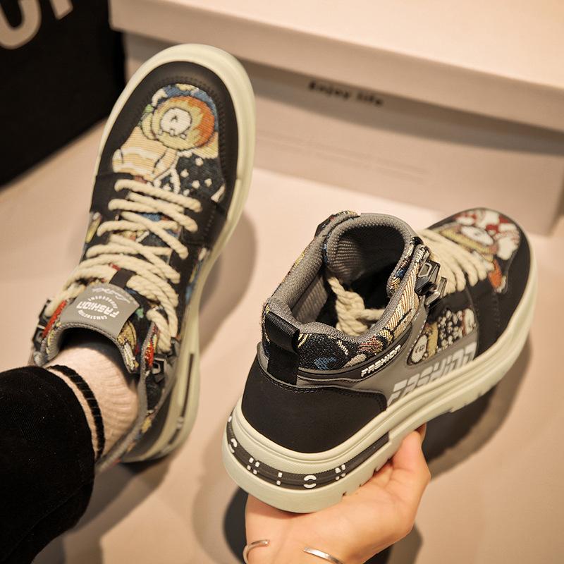 Four Seasons Niche Canvas Splicing Leather Panel Shoes Retro Hong Kong Style Violent Bear Martin Boots Douyin Live Tooling Shoes 39 чорний
Four Seasons Niche Canvas Splicing Leather Panel Shoes Retro Hong Kong Style Violent Bear Martin Boots Douyin Live Tooling Shoes 39 чорний