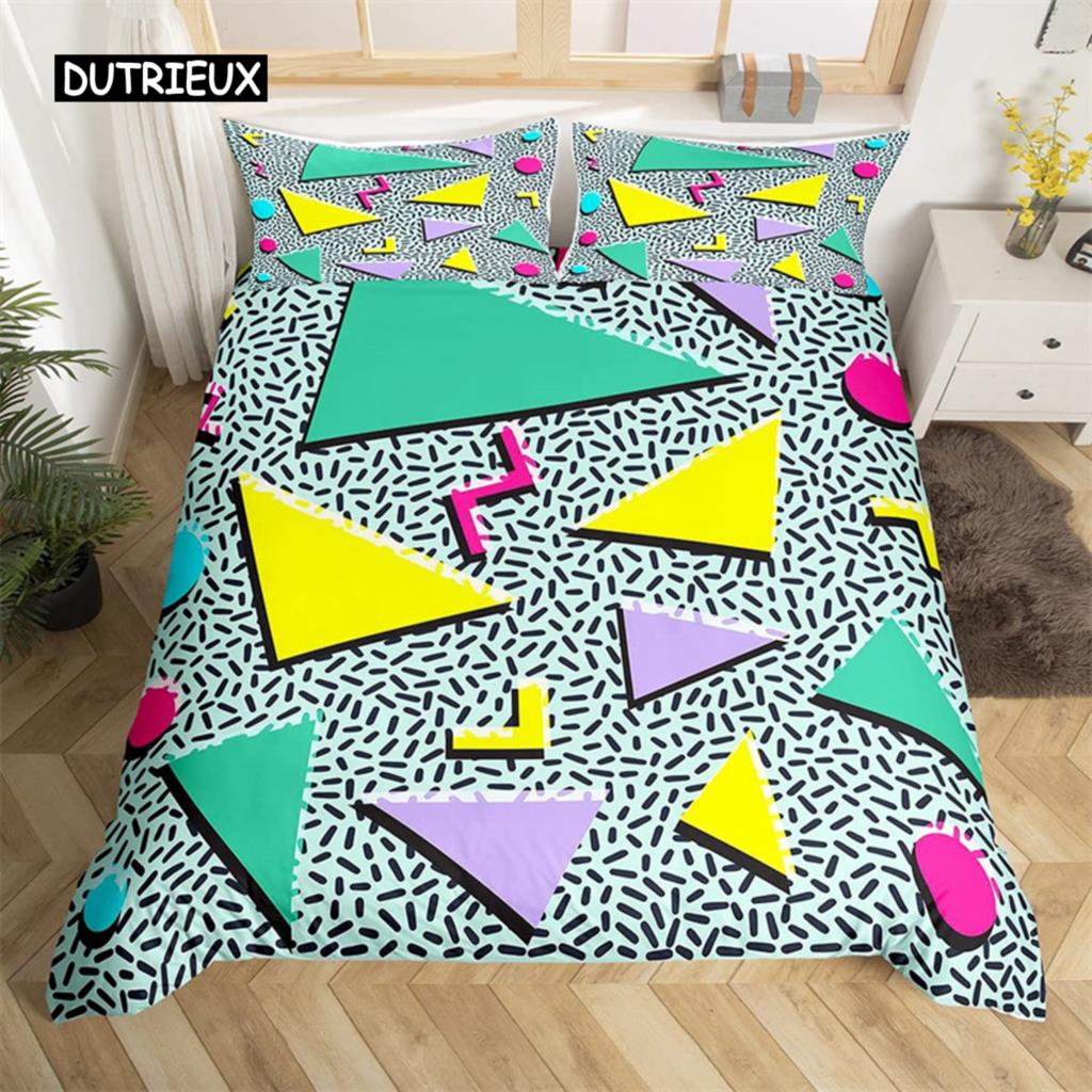 Комплект постельного белья в стиле ретро 80-х годов, размер твин/кинг, абстрактный геометрический узор, комплект пододеяльника из микрофибры, покрывало с кругами и треугольниками EU single(135x200cm)
Комплект постельного белья в стиле ретро 80-х годов, размер твин/кинг, абстрактный геометрический узор, комплект пододеяльника из микрофибры, покрывало с кругами и треугольниками EU single(135x200cm)