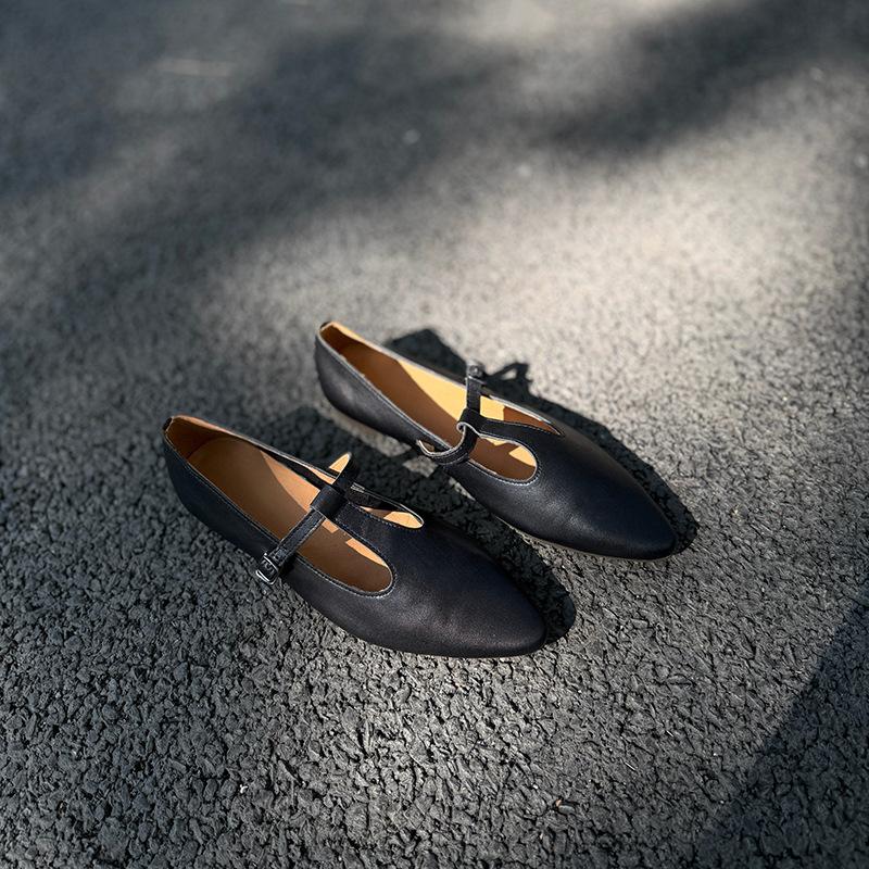 Johnature Pointed Toe Buckle Strap Soft Soled Flat Shoes Casual Solid Color Genuine Leather Women s Shoes 35 чёрный
Johnature Pointed Toe Buckle Strap Soft Soled Flat Shoes Casual Solid Color Genuine Leather Women s Shoes 35 чёрный