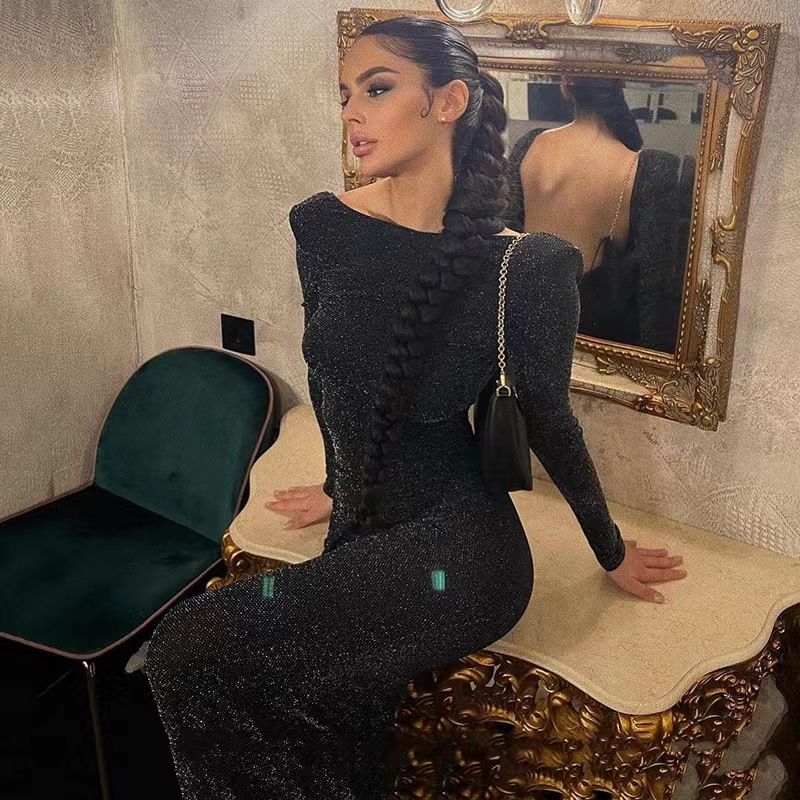 Fashion Wind Banquet Sexy Sexy Backless Dress Bright Silk Slim Fit Long Dress Sexy Backless Dress Black M
Fashion Wind Banquet Sexy Sexy Backless Dress Bright Silk Slim Fit Long Dress Sexy Backless Dress Black M