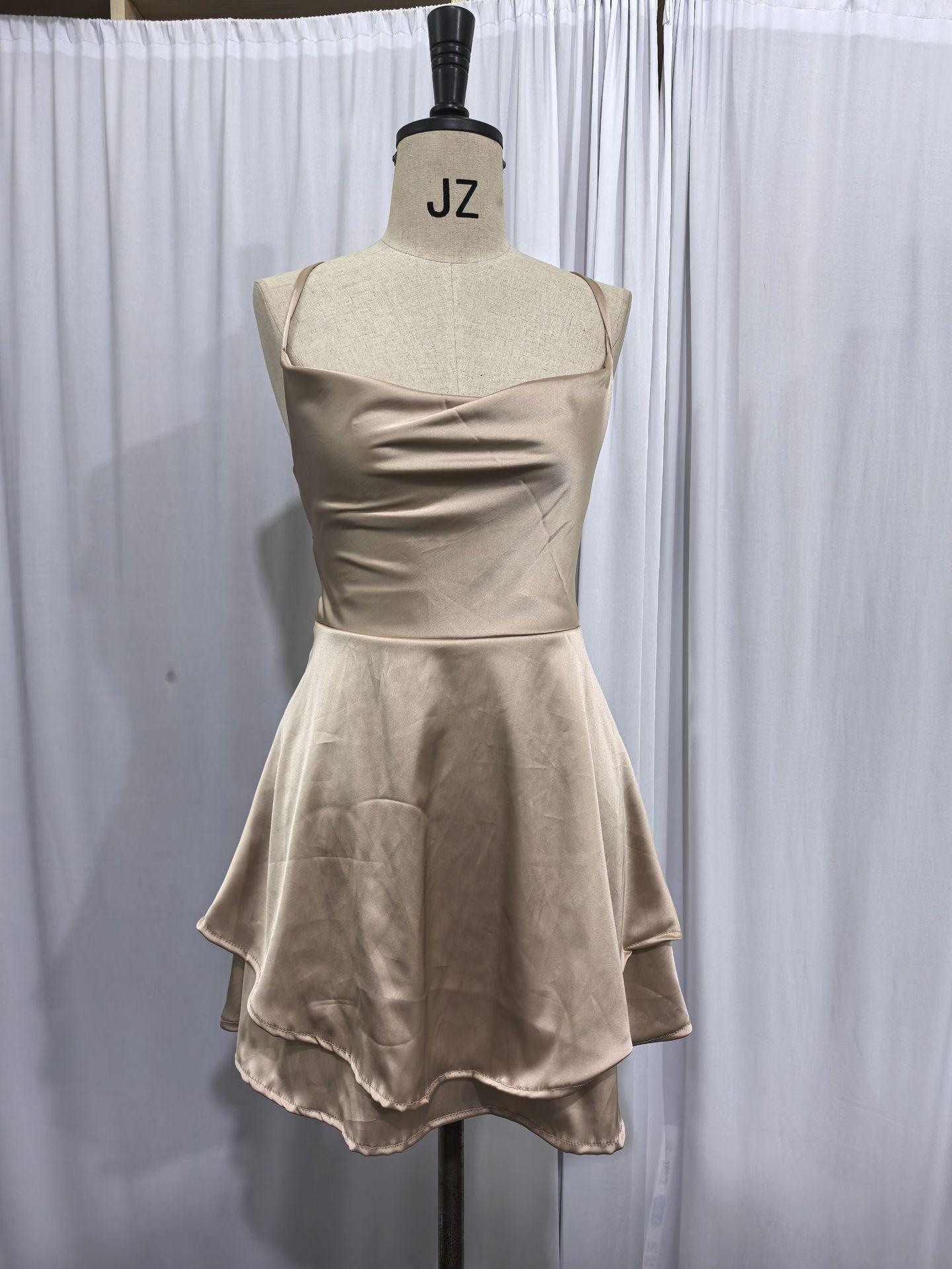 Slimming Sleeveless Halter Neck Backless Dress for Women - Summer 2024 XL
Slimming Sleeveless Halter Neck Backless Dress for Women - Summer 2024 XL