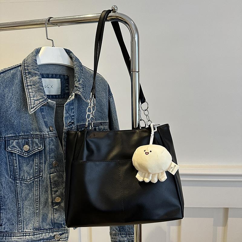 Красивая сумка под мышкой Новая повседневная сумка через плечо Сумка большой вместимости Женская весенне-летняя мода Повседневная сумка Without pendant
Красивая сумка под мышкой Новая повседневная сумка через плечо Сумка большой вместимости Женская весенне-летняя мода Повседневная сумка Without pendant