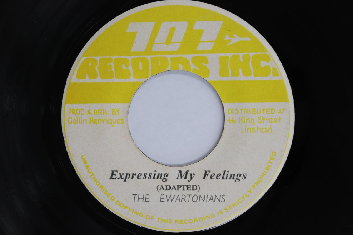 7inch Record EWARTONIANS SOUL DEFENDERS BAND Expressing My Feelings Version NONE 707 RECORDS IN 1974 Jamaica Reggae Ska Dub Used
7inch Record EWARTONIANS SOUL DEFENDERS BAND Expressing My Feelings Version NONE 707 RECORDS IN 1974 Jamaica Reggae Ska Dub Used