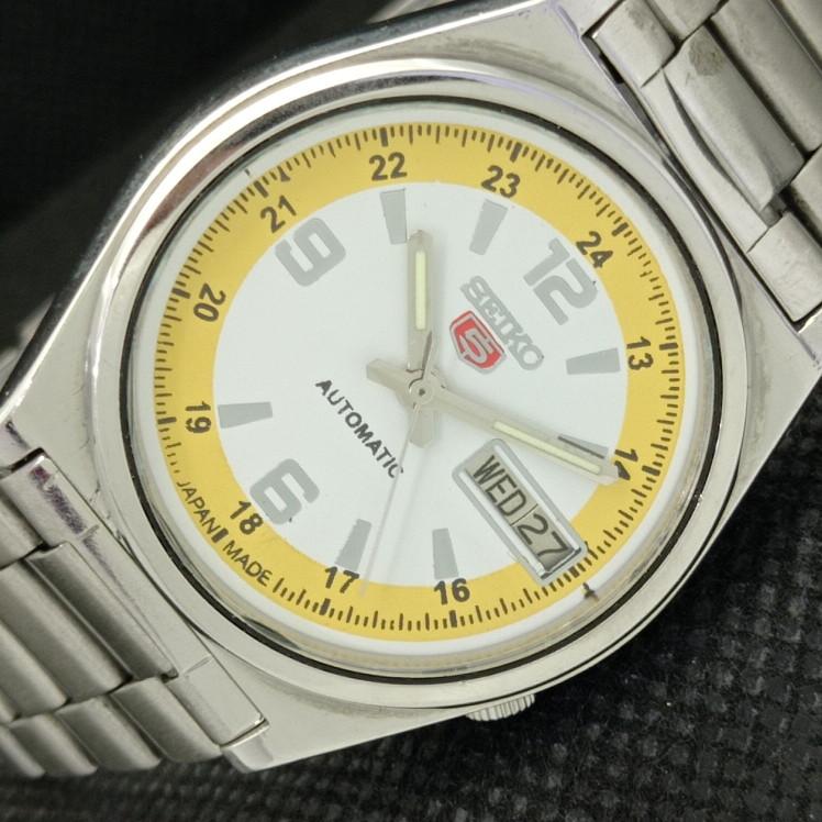 USED VINTAGE SEIKO 5 AUTO 7009A JAPAN MENS D/D WHITE WATCH 608d-a315671-2 SKU608d-a315671
USED VINTAGE SEIKO 5 AUTO 7009A JAPAN MENS D/D WHITE WATCH 608d-a315671-2 SKU608d-a315671