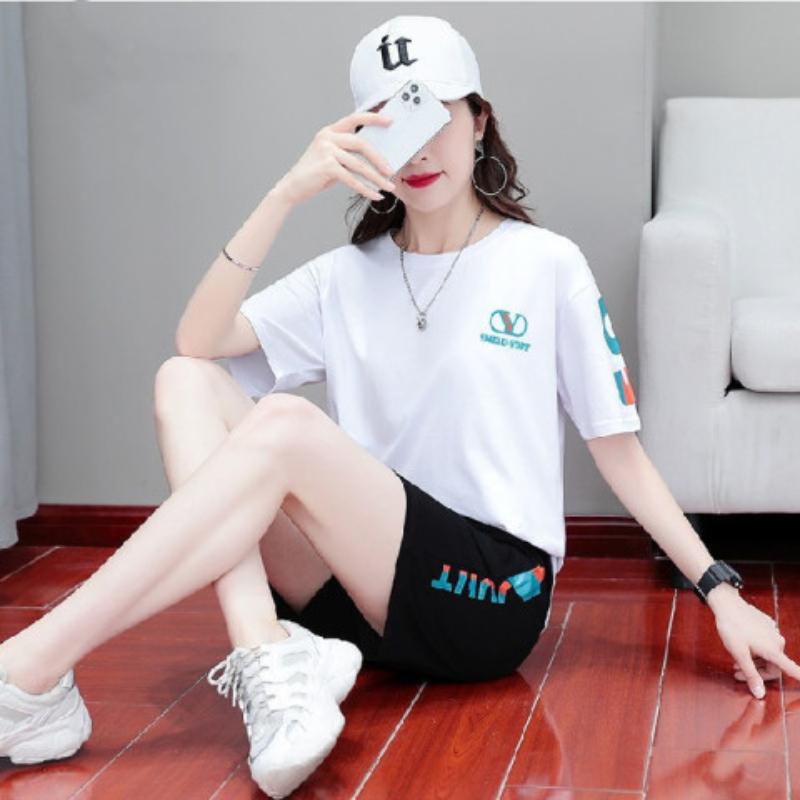Summer and Korean Women s Fashion Sportswear New Casual Suit Women s Large Size Short-sleeved T-shirt and Shorts Two-piece Set M белый
Summer and Korean Women s Fashion Sportswear New Casual Suit Women s Large Size Short-sleeved T-shirt and Shorts Two-piece Set M белый