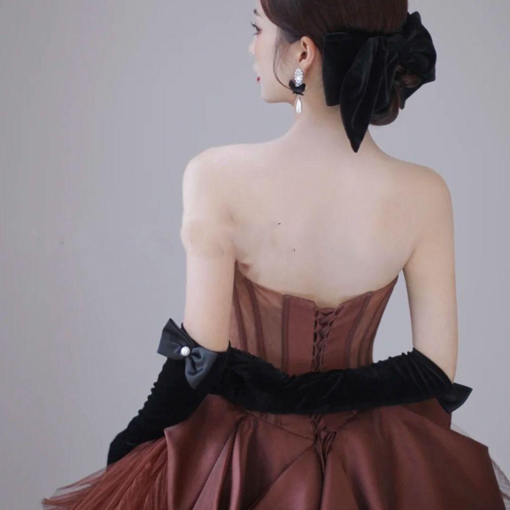 Ribbon Party Dress Accessories Wedding Banquet Velvet Long Gloves Thick Mittens Bow Bridal Gloves B
Ribbon Party Dress Accessories Wedding Banquet Velvet Long Gloves Thick Mittens Bow Bridal Gloves B