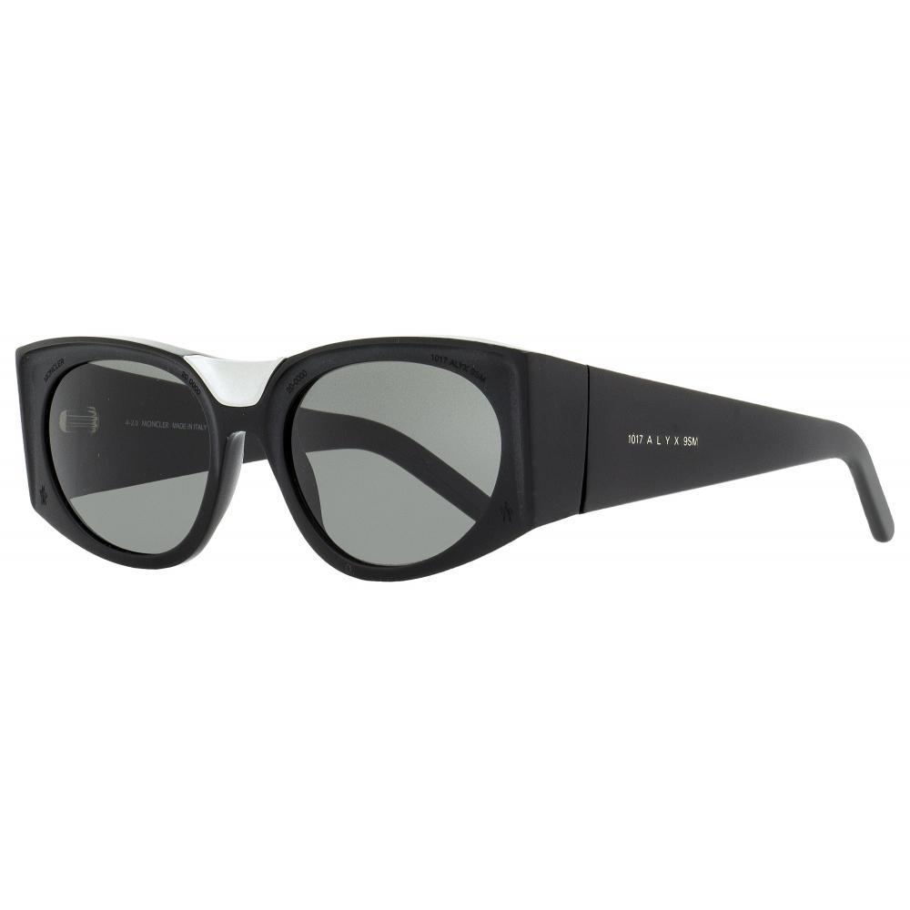 Солнцезащитные очки Moncler Unisex 1017 Alyx 9SM ML0188P 01A Черные 57 мм 01a 
Солнцезащитные очки Moncler Unisex 1017 Alyx 9SM ML0188P 01A Черные 57 мм 01a