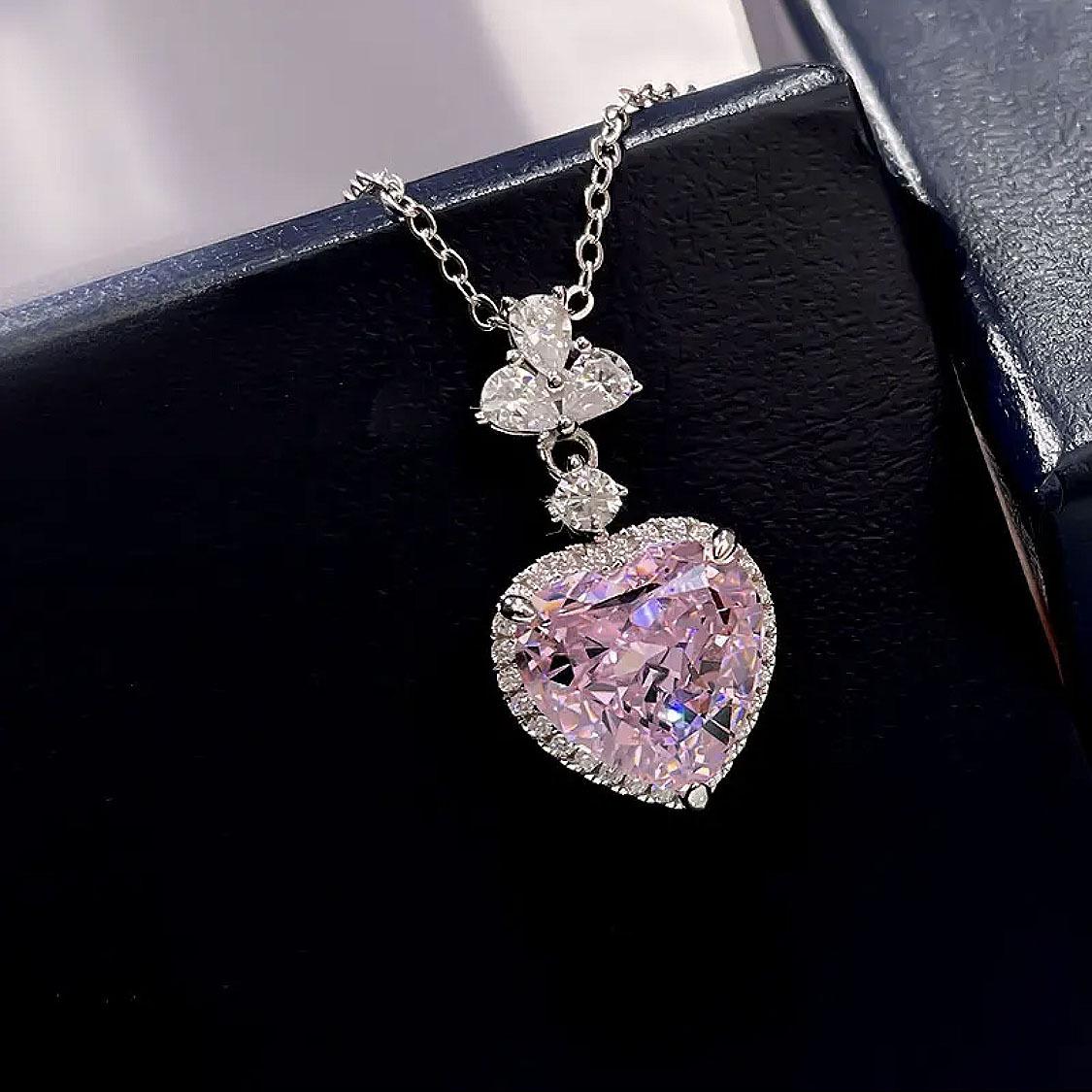 Hui Zhi Yi 2023 Pink Diamond 925 Silver Minimalist Necklace - Elegant & Versatile. 925 Silver
Hui Zhi Yi 2023 Pink Diamond 925 Silver Minimalist Necklace - Elegant & Versatile. 925 Silver