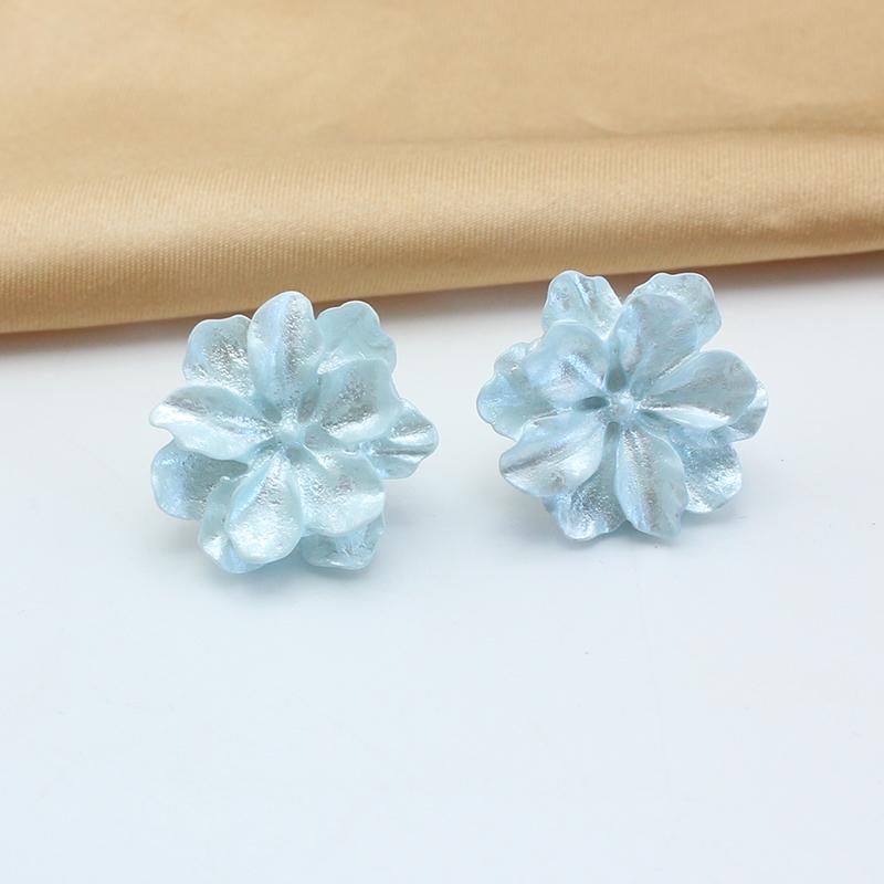 Big White Camellia Flower Stud Earring for Female Simple Sweet Acrylic Resin Ear Zircon Wedding Best Friend Christmas Gift
Big White Camellia Flower Stud Earring for Female Simple Sweet Acrylic Resin Ear Zircon Wedding Best Friend Christmas Gift