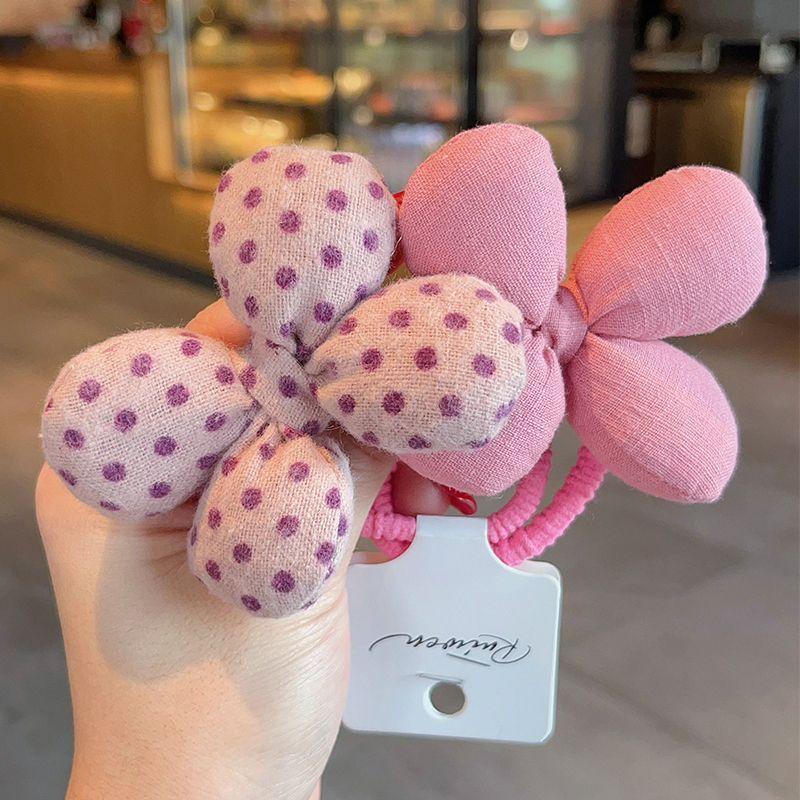 2Pcs Forest Floral Headbands, high elasticity, painless hair tying, sweet stylish daily hair accessories.
2Pcs Forest Floral Headbands, high elasticity, painless hair tying, sweet stylish daily hair accessories.