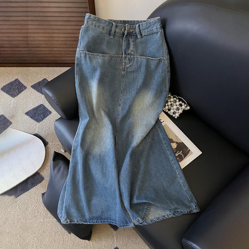 Women s Retro A-Line Denim Midi Skirt - 2025 Spring Collection, Mid-Length with Slit for a Stylish Bodycon Fit XL
Women s Retro A-Line Denim Midi Skirt - 2025 Spring Collection, Mid-Length with Slit for a Stylish Bodycon Fit XL