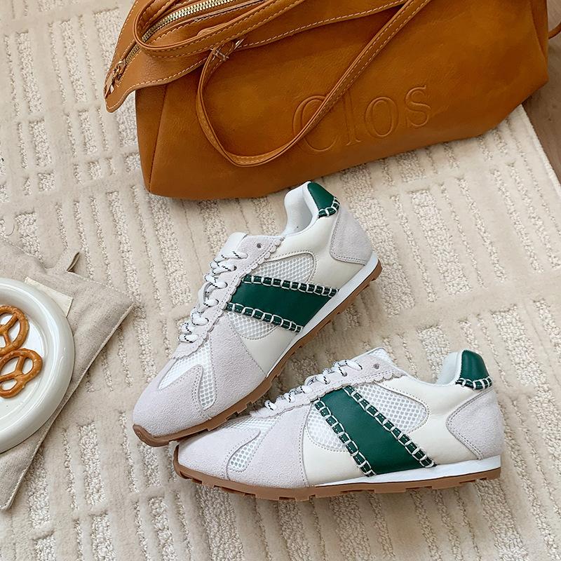 Yueyu breathable network wear-resistant moral training 2025 spring and summer new niche casual versatile sports shoes inner height-increasing flats 40 бежевый
Yueyu breathable network wear-resistant moral training 2025 spring and summer new niche casual versatile sports shoes inner height-increasing flats 40 бежевый