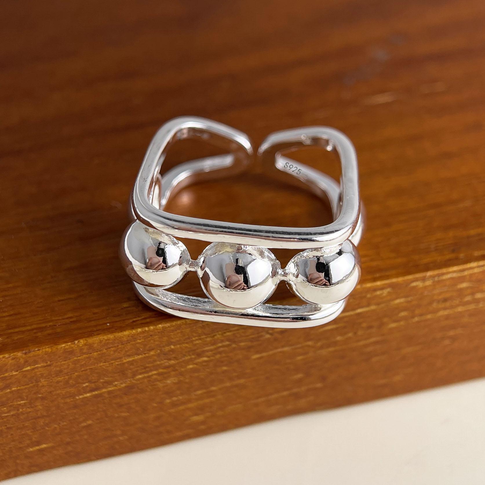 BF CLUB 925 Sterling Rings for Women Simple Geometric Handmade Irregular Retro Vintage Balls Ring Allergy For Birthday Gift resizable
BF CLUB 925 Sterling Rings for Women Simple Geometric Handmade Irregular Retro Vintage Balls Ring Allergy For Birthday Gift resizable