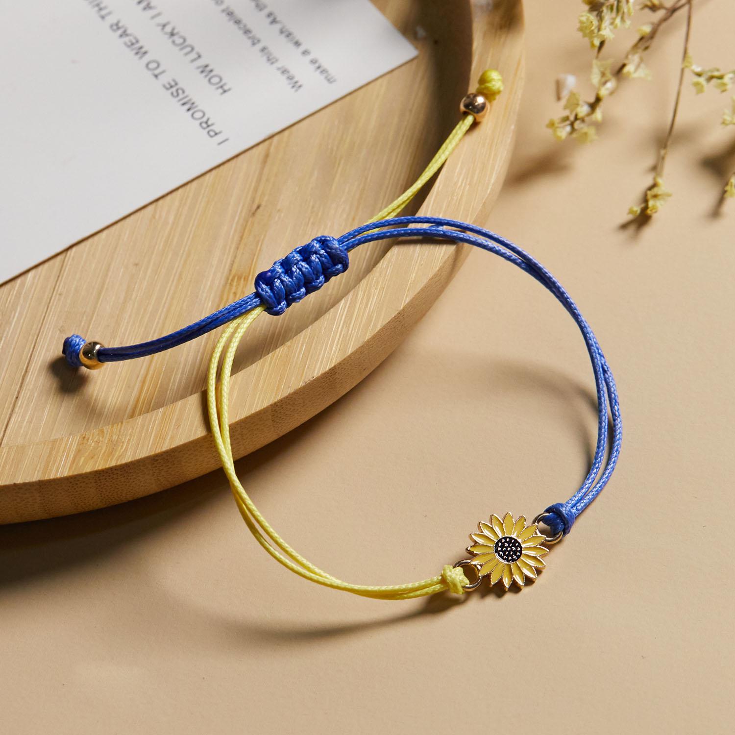 Charm Yellow Blue Ukraine Bracelets For Women Men Handmade Ukrainian Flag Color Woven String Bracelet New Design Couple Jewelry
Charm Yellow Blue Ukraine Bracelets For Women Men Handmade Ukrainian Flag Color Woven String Bracelet New Design Couple Jewelry