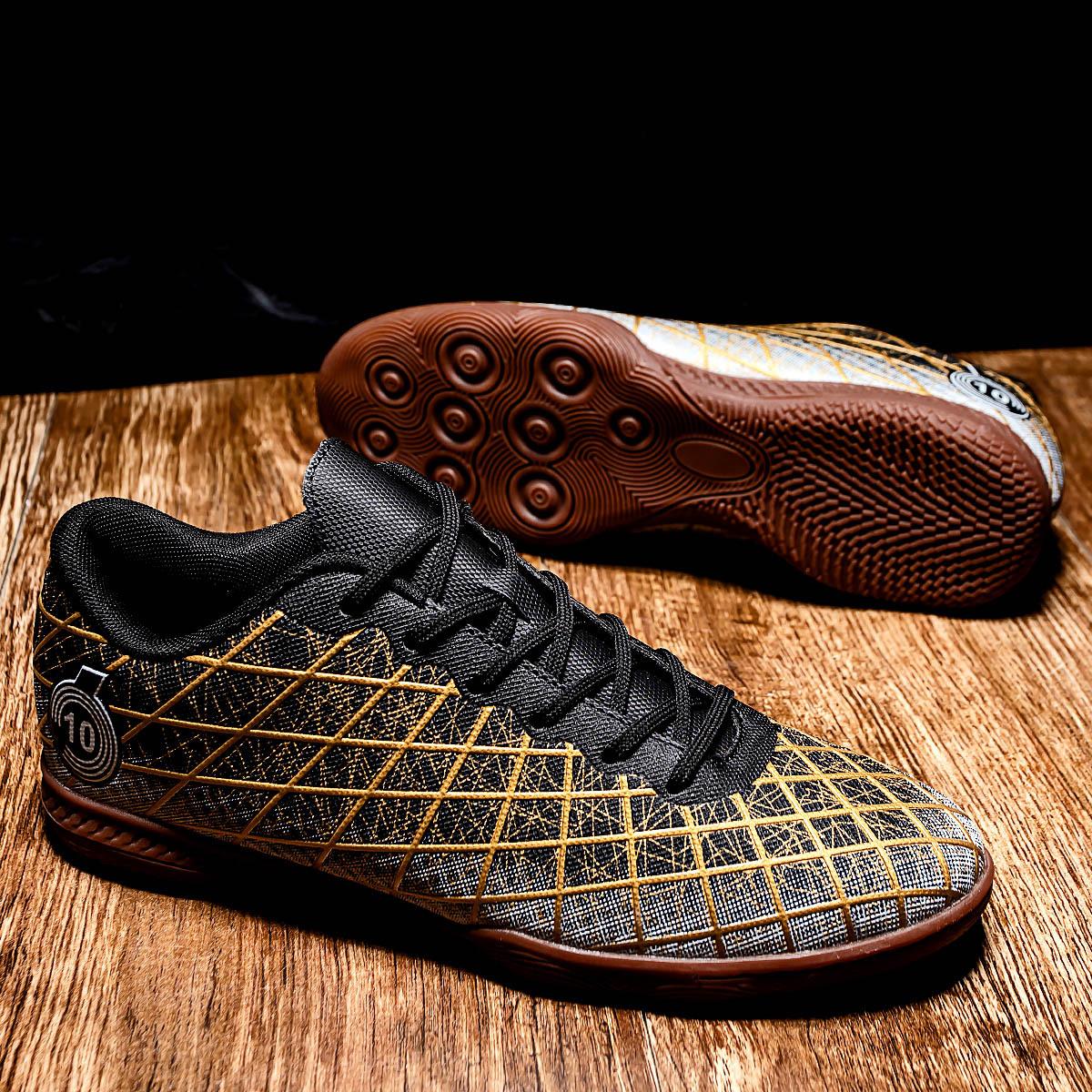 Football shoes men s low-top broken nails assassin fashion student professional game sneakers children s large-size football shoes 35
Football shoes men s low-top broken nails assassin fashion student professional game sneakers children s large-size football shoes 35