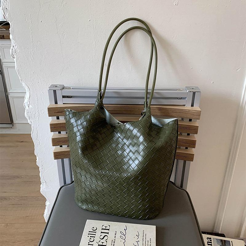 Нишевая плетеная сумка-ведро для переноски в руке, женская новая вместительная сумка для поездок на работу, на плечо, подмышку, сумка для мамы и ребенка
Нишевая плетеная сумка-ведро для переноски в руке, женская новая вместительная сумка для поездок на работу, на плечо, подмышку, сумка для мамы и ребенка