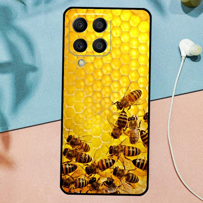 Golden Honeycomb Honey Bee For Samsung Galaxy M21 M31 M11 M13 M33 M53 M16 M06 M12 M14 M15 M35 M55 M34 M54 M32 M52 Case Samsung M13 4G
Golden Honeycomb Honey Bee For Samsung Galaxy M21 M31 M11 M13 M33 M53 M16 M06 M12 M14 M15 M35 M55 M34 M54 M32 M52 Case Samsung M13 4G