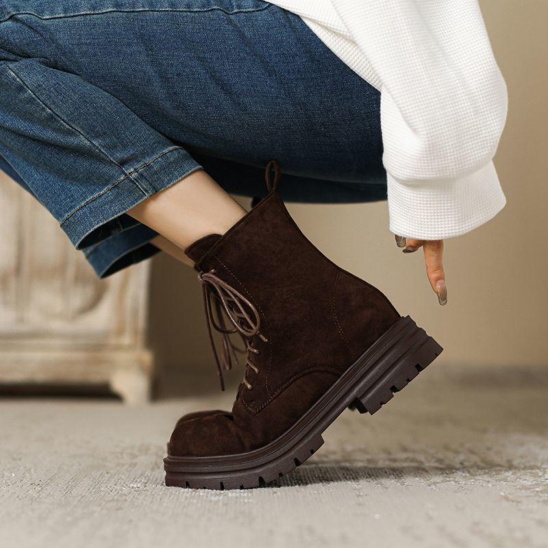 Vintage suede matte round head 2025 autumn and winter new lace-up Martin boots women s British style thick-soled thick-heeled short boots 40
Vintage suede matte round head 2025 autumn and winter new lace-up Martin boots women s British style thick-soled thick-heeled short boots 40