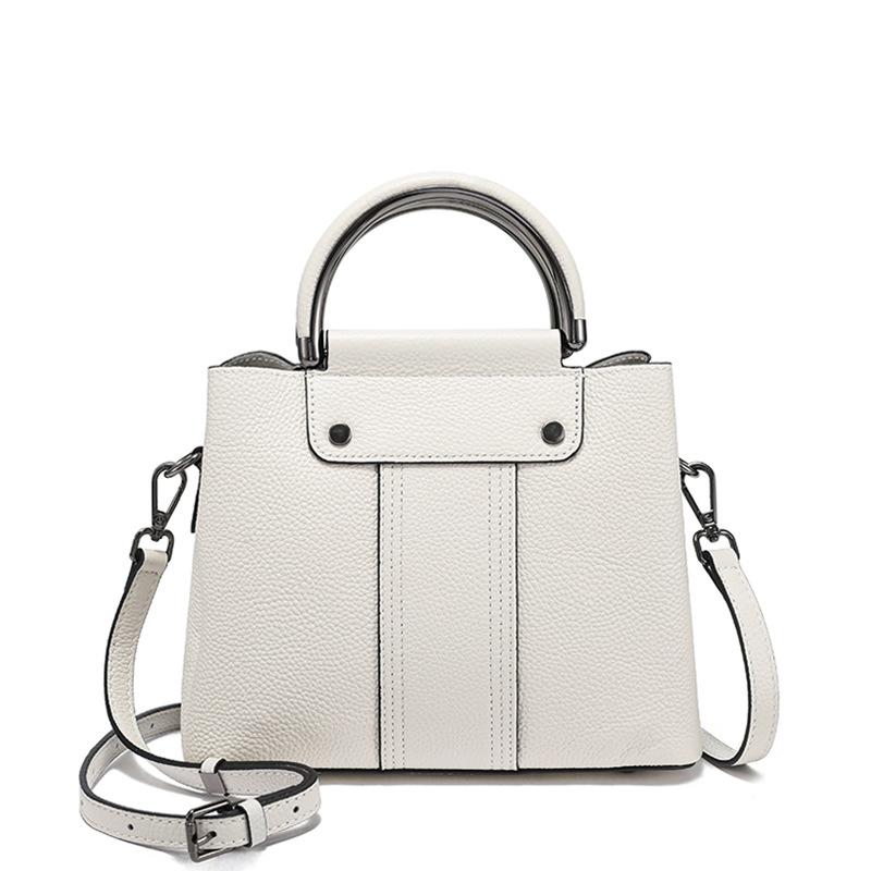 Genuine Leather Women s Bag, Single-shoulder Crossbody Bag, Handbag, Large Capacity, Simple and Fashionable Bag белый
Genuine Leather Women s Bag, Single-shoulder Crossbody Bag, Handbag, Large Capacity, Simple and Fashionable Bag белый