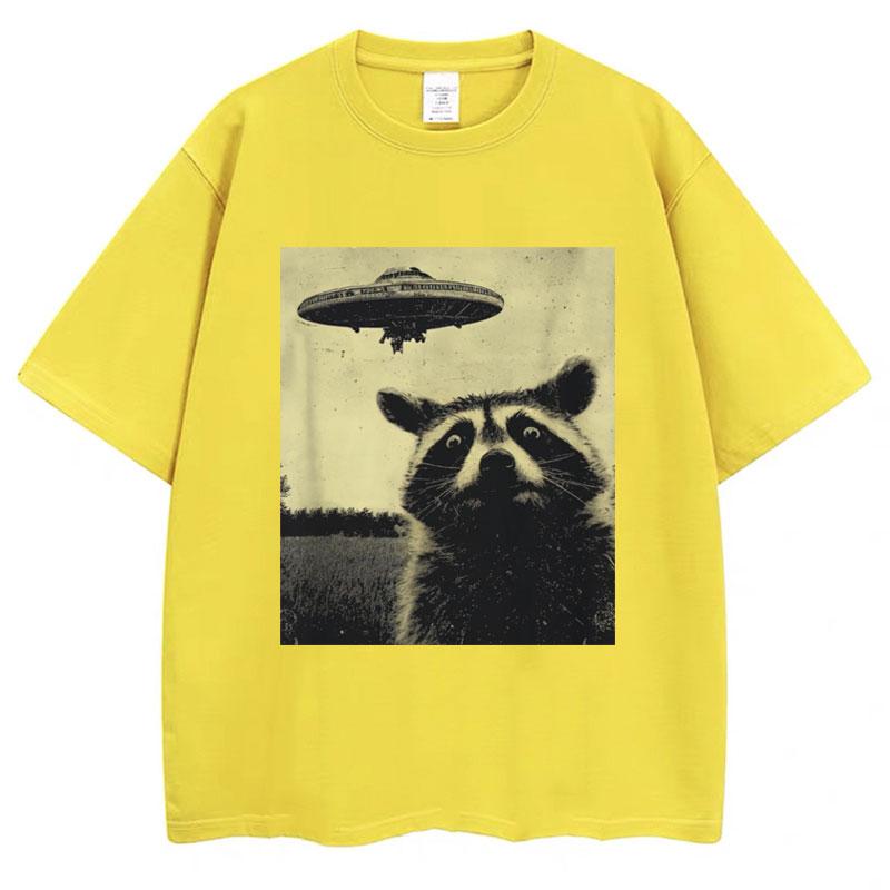 Raccoon Selfie UFO Funny Print T Shirt Men Women Novelty T Shirts 100% Cotton Oversized Casual Summer O-Neck T-shirts 3XL
Raccoon Selfie UFO Funny Print T Shirt Men Women Novelty T Shirts 100% Cotton Oversized Casual Summer O-Neck T-shirts 3XL