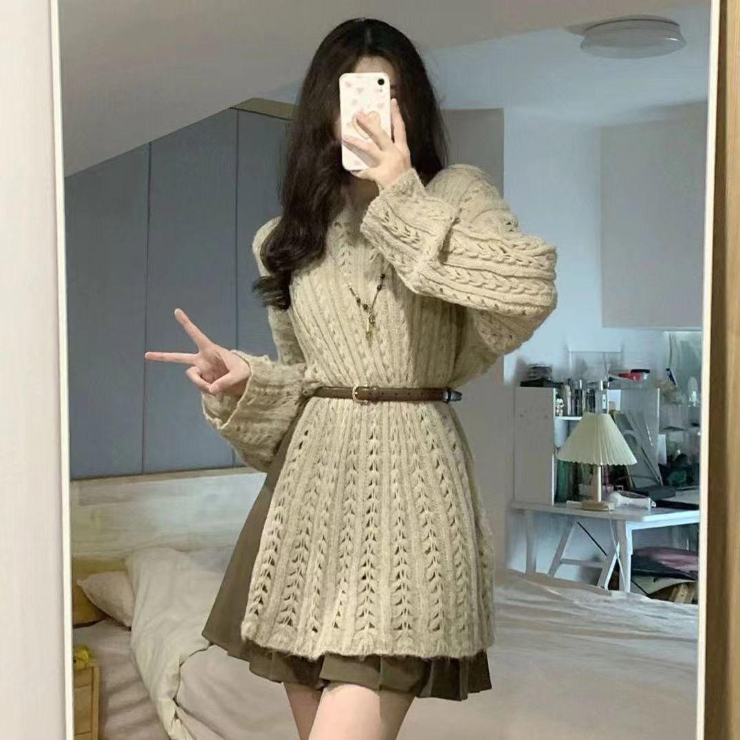 Two-Piece Elegant Cardigan & High-Waisted Pleated Skirt Set for Women M
Two-Piece Elegant Cardigan & High-Waisted Pleated Skirt Set for Women M