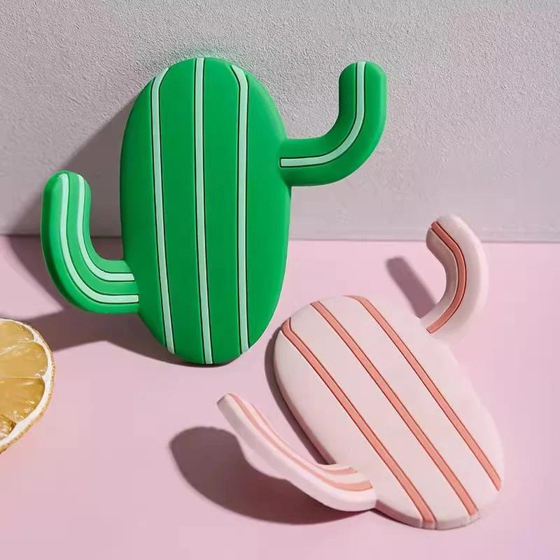 Креативный крючок для ключей в виде кактуса из мягкой резины: Гибкий, Не оставляющий следов, Клей без пробивания отверстий для милого питомца или домашнего использования
Креативный крючок для ключей в виде кактуса из мягкой резины: Гибкий, Не оставляющий следов, Клей без пробивания отверстий для милого питомца или домашнего использования