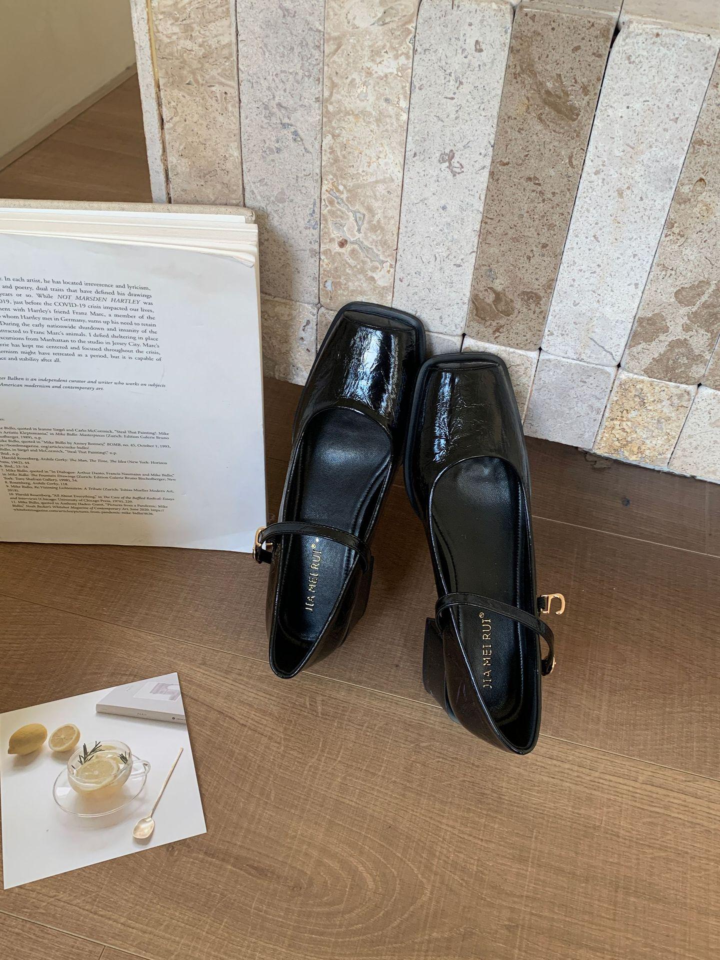 2025 Ретро Французские Мэри Джейн на Массивном Каблуке для Женщин - Весна/Осень 36 чёрный
2025 Ретро Французские Мэри Джейн на Массивном Каблуке для Женщин - Весна/Осень 36 чёрный