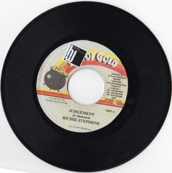7inch Record RICHIE STEPHENS - Judgement NONE Pot Of Gold Jamaica Reggae, Ska & Dub Used
7inch Record RICHIE STEPHENS - Judgement NONE Pot Of Gold Jamaica Reggae, Ska & Dub Used