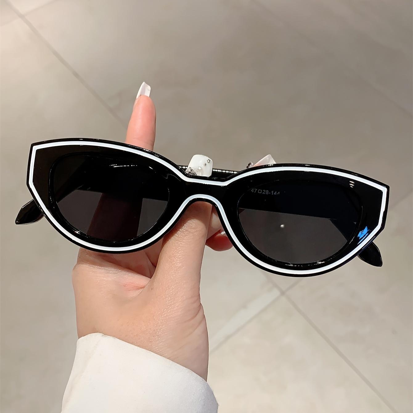 Retro Women S Cat-Eye Fashion Sunglasses with Trendy Line Decorations, Stylish Men S Decorative Eyewear for Outdoor
Retro Women S Cat-Eye Fashion Sunglasses with Trendy Line Decorations, Stylish Men S Decorative Eyewear for Outdoor