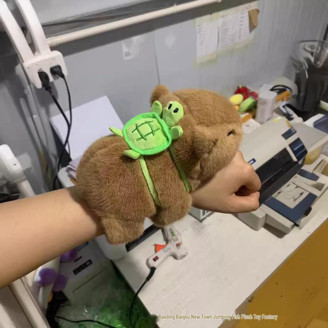 Плюшевая игрушка Капибара: Милый браслет-кукла подарок для детей и декор для машины 18 cm темно-коричневого
Плюшевая игрушка Капибара: Милый браслет-кукла подарок для детей и декор для машины 18 cm темно-коричневого