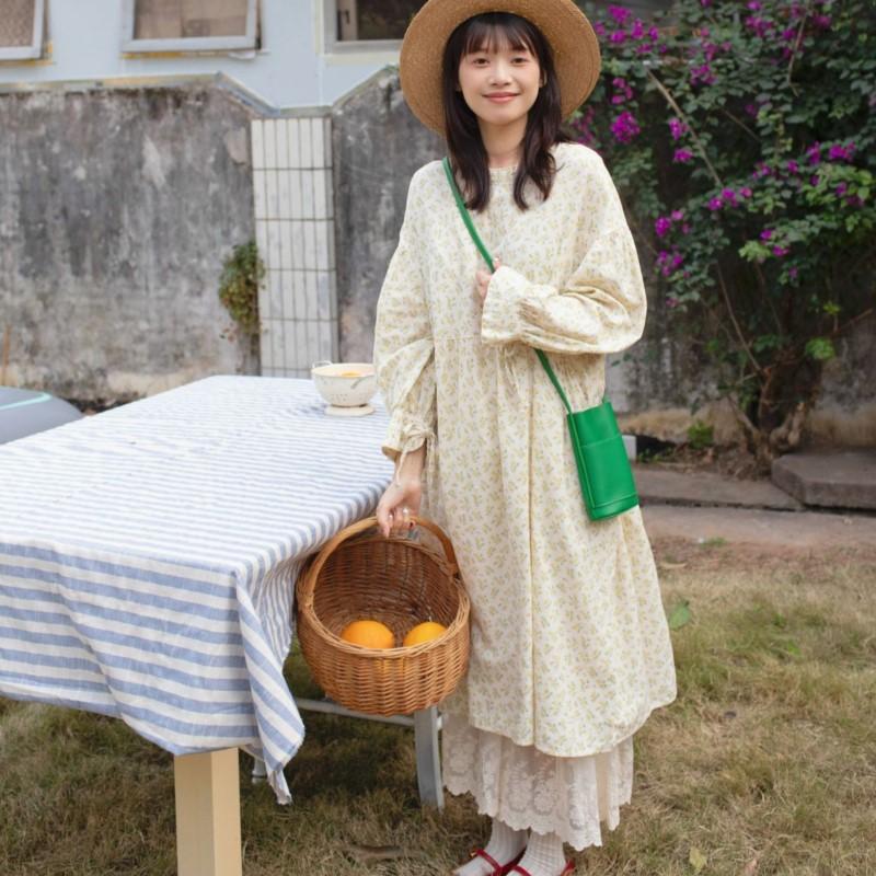 Johnature Mori Sweet Круглый вырез Пуловер Цветочное платье Весеннее свободное повседневное винтажное Японское женское платье с галстуком One Size жёлтый
Johnature Mori Sweet Круглый вырез Пуловер Цветочное платье Весеннее свободное повседневное винтажное Японское женское платье с галстуком One Size жёлтый